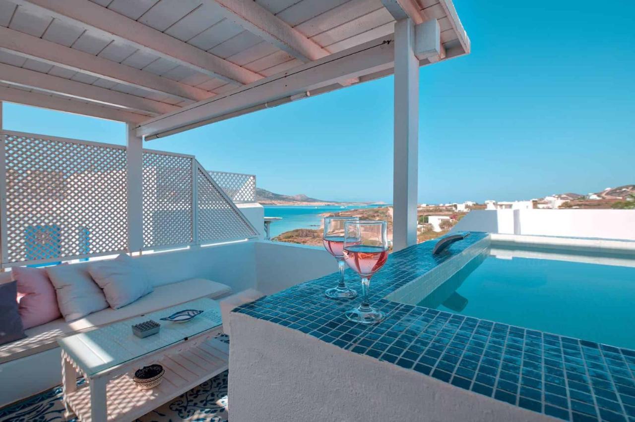 Blue Dolphin Antiparos Villas And Suites Agios Georgios  Екстериор снимка