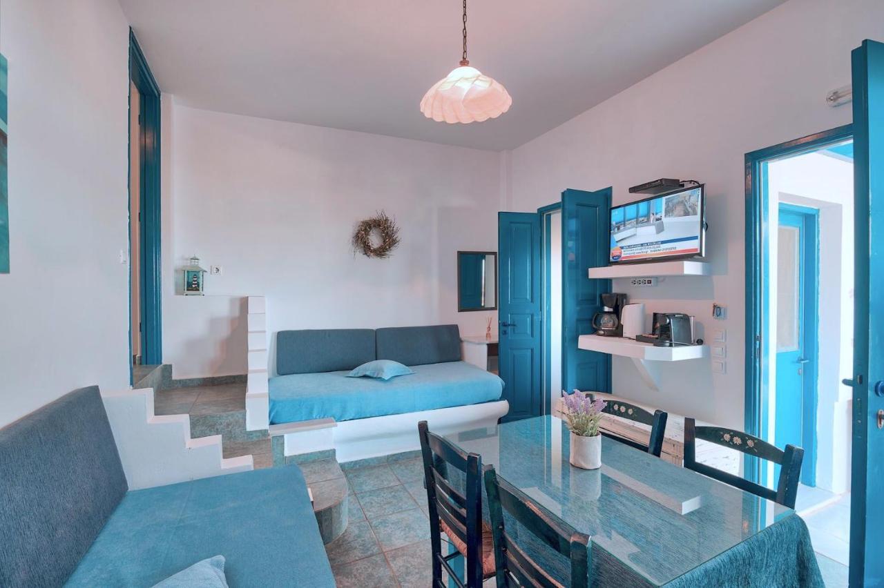 Blue Dolphin Antiparos Villas And Suites Agios Georgios  Екстериор снимка