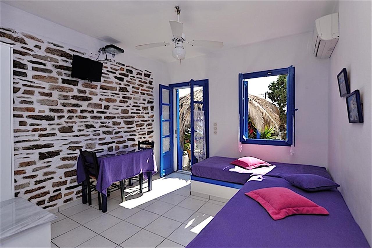 Blue Dolphin Antiparos Villas And Suites Agios Georgios  Екстериор снимка