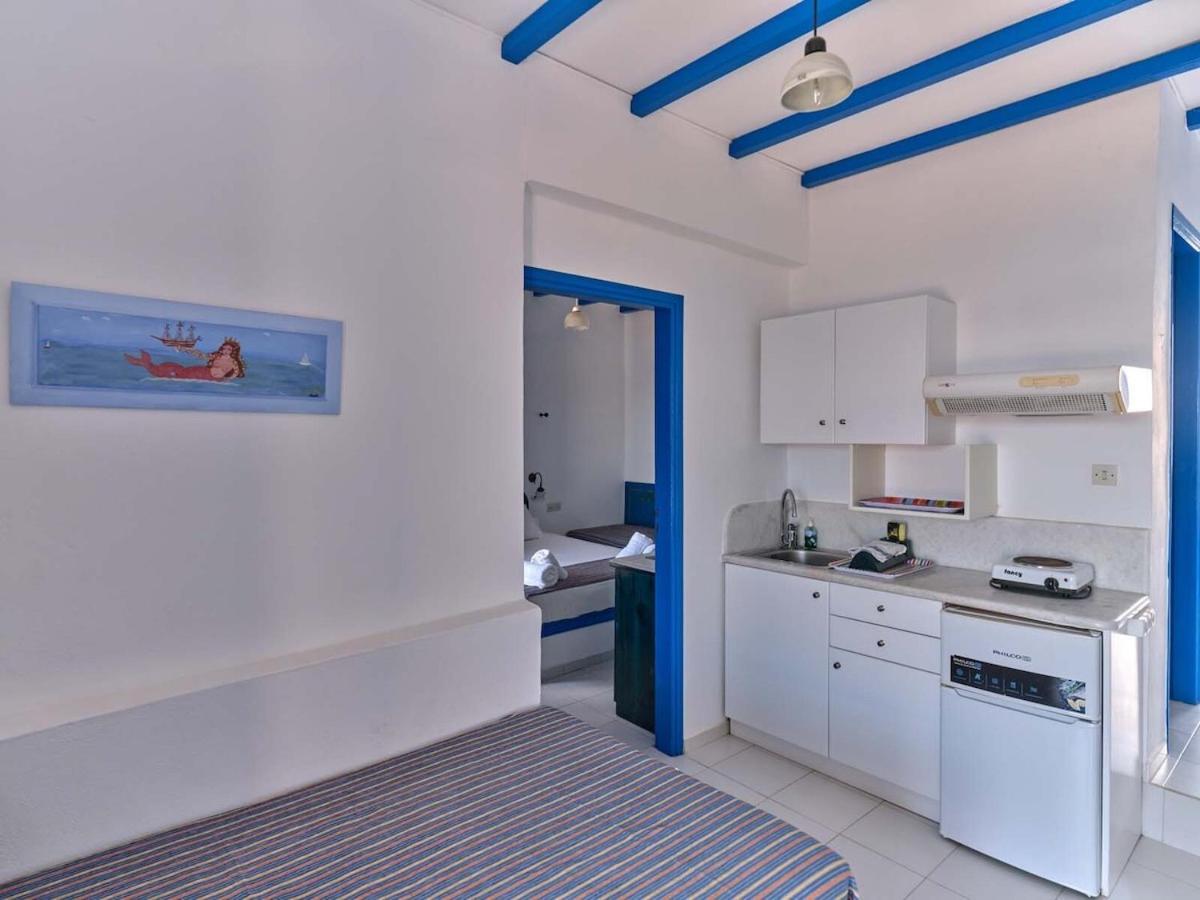 Blue Dolphin Antiparos Villas And Suites Agios Georgios  Екстериор снимка