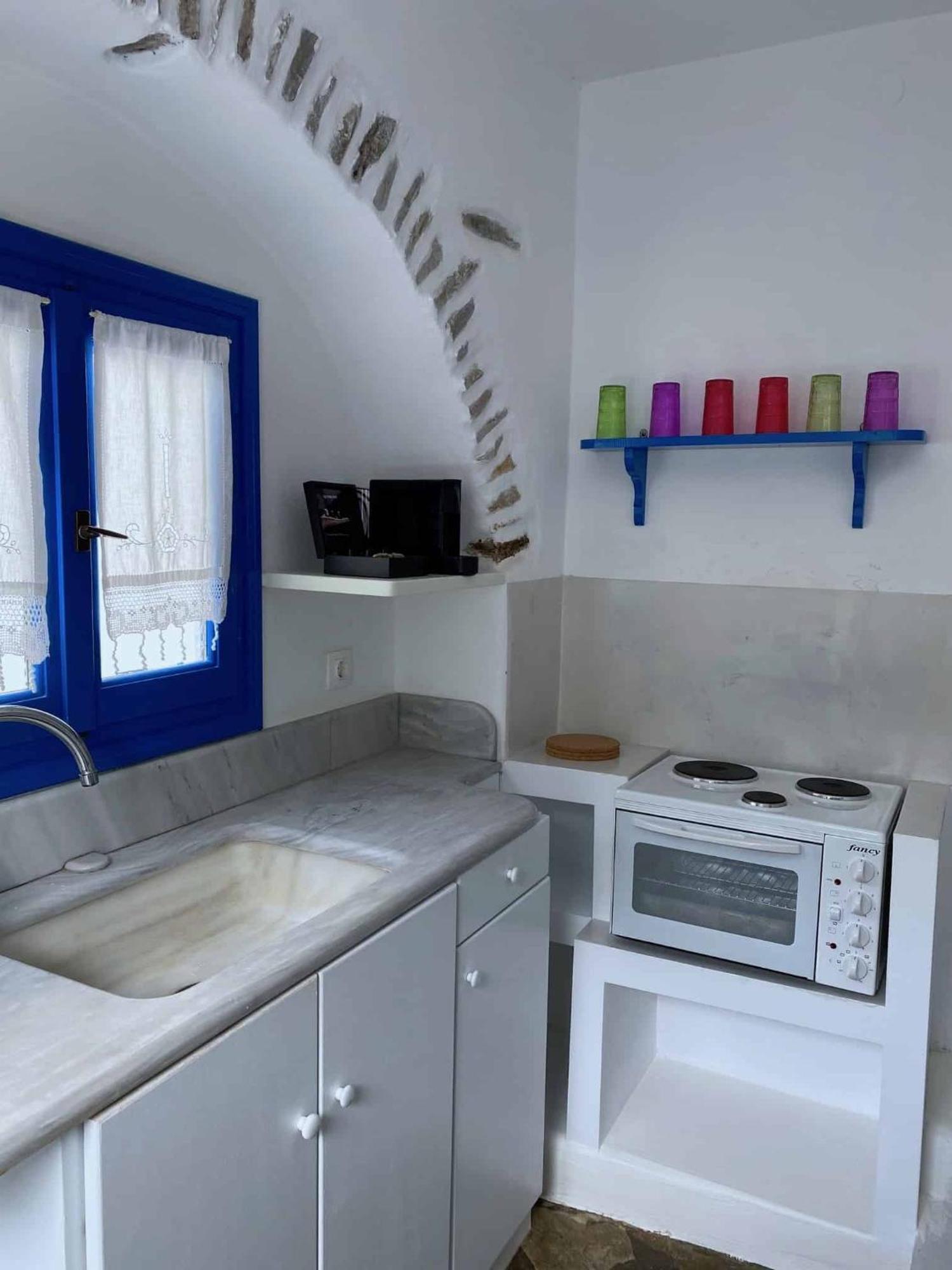 Blue Dolphin Antiparos Villas And Suites Agios Georgios  Екстериор снимка