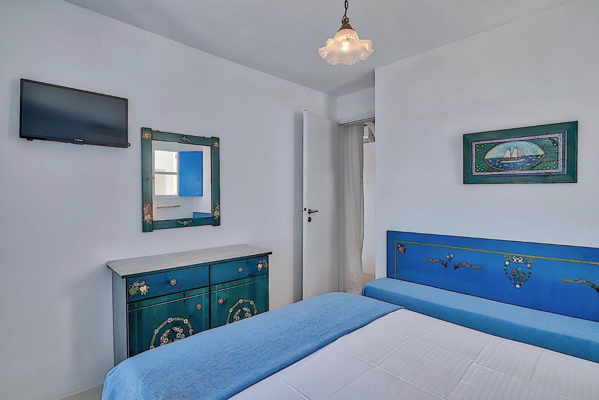 Blue Dolphin Antiparos Villas And Suites Agios Georgios  Екстериор снимка