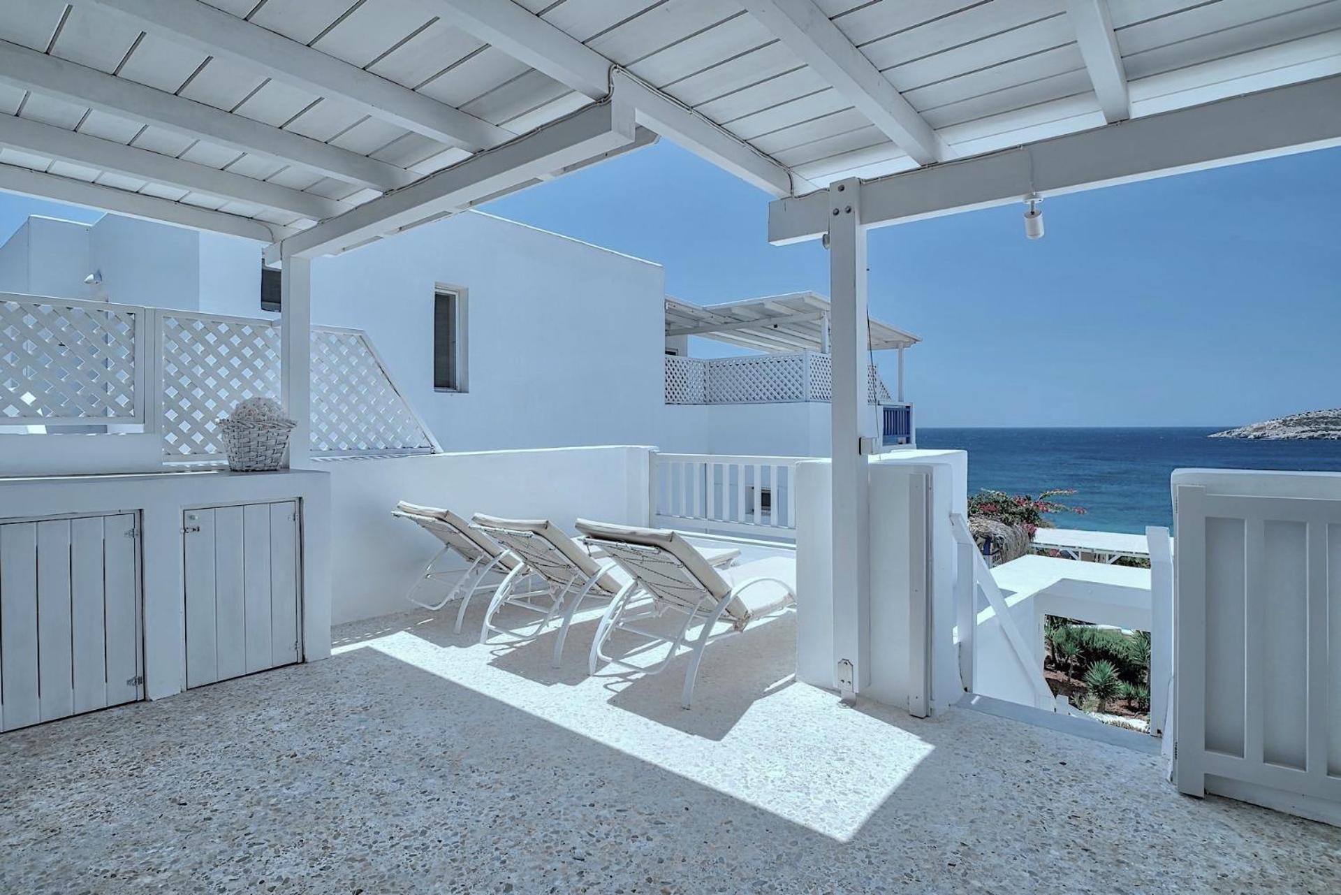 Blue Dolphin Antiparos Villas And Suites Agios Georgios  Екстериор снимка