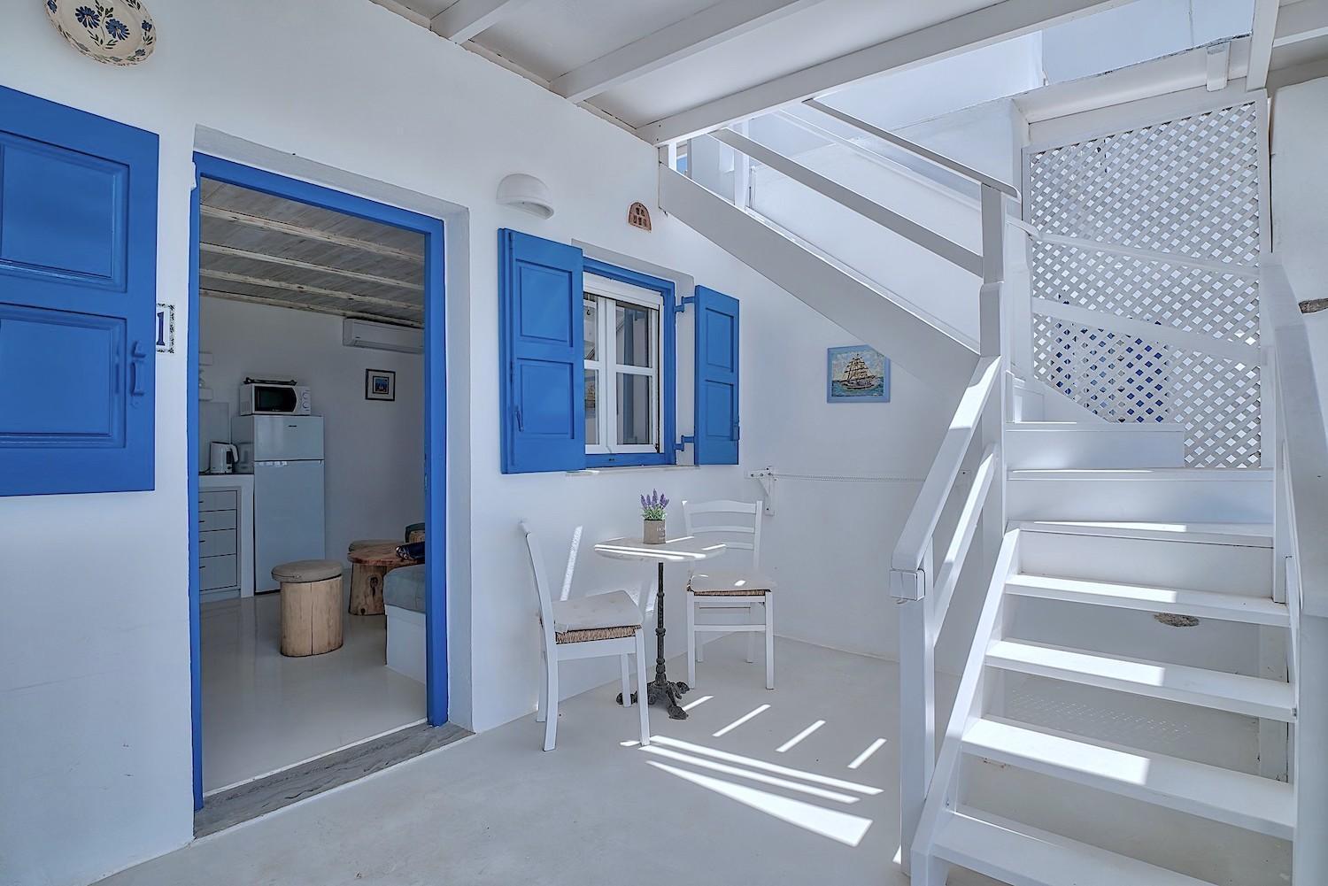 Blue Dolphin Antiparos Villas And Suites Agios Georgios  Екстериор снимка