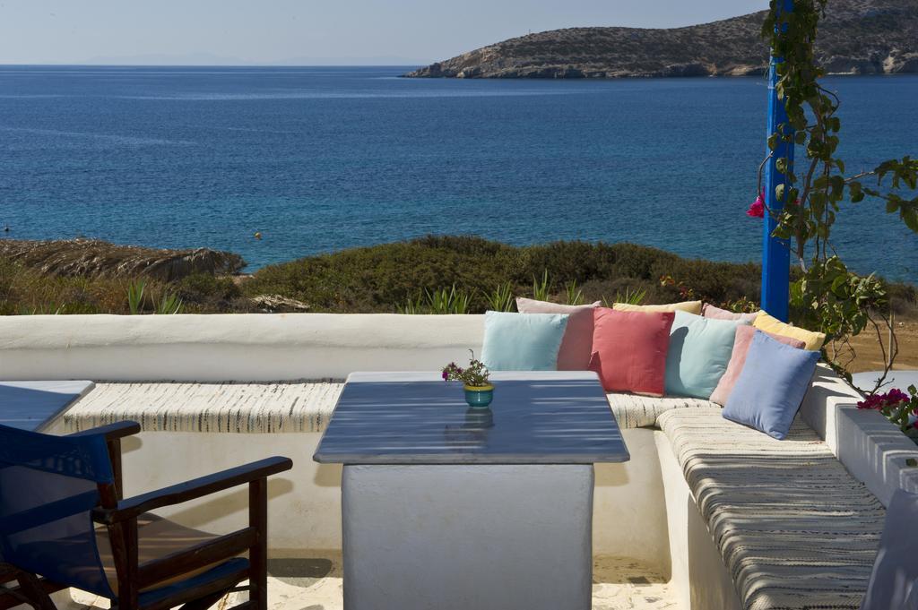 Blue Dolphin Antiparos Villas And Suites Agios Georgios  Екстериор снимка